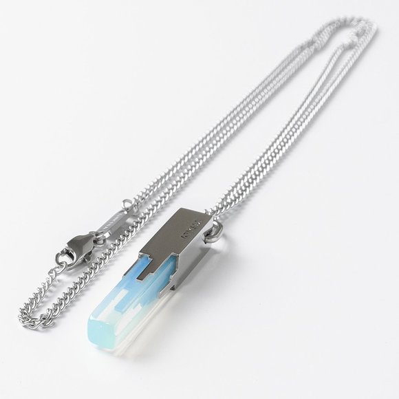 VITALY Glitch Pendant - Picture 2 of 5